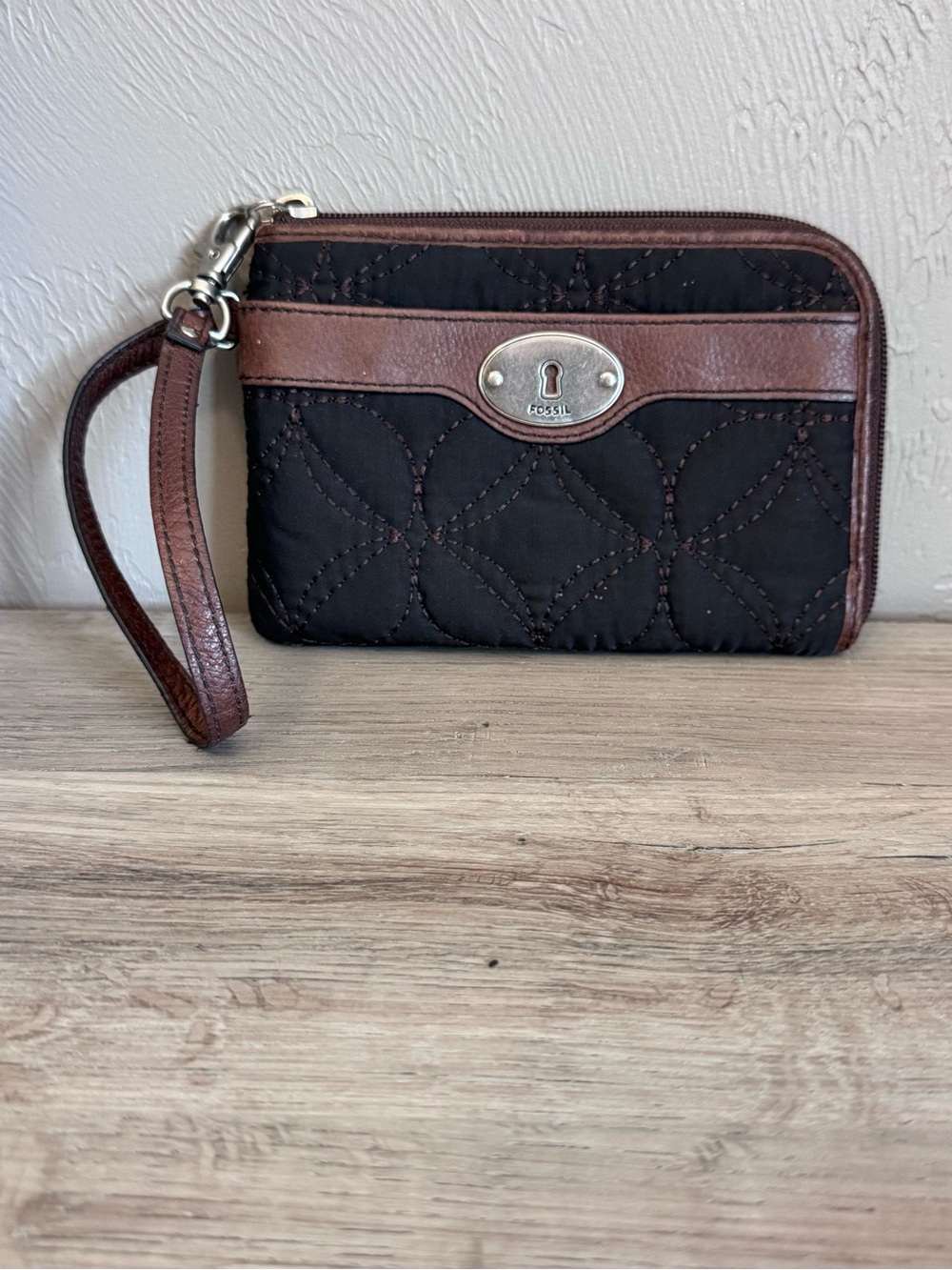 Fossil Key-Per Black Quilted Nylon & Brown Leather Zip Wristlet Wallet